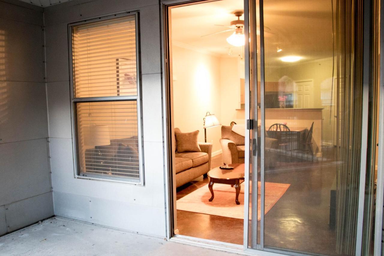 Downtown Dallas Beautiful Poolside Apartment エクステリア 写真
